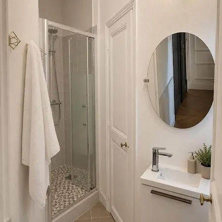Apartment Plaza Champs-elysee - Arc De Triomphe *
